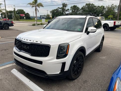 Used 2022 Kia Telluride EX w/ EX Premium Package AWD/4WD image 2