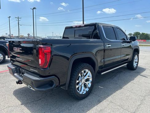 Used 2022 GMC Sierra 1500 Denali w/ Technology Package AWD/4WD image 5