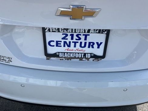 Used 2025 Chevrolet Malibu LS image 11