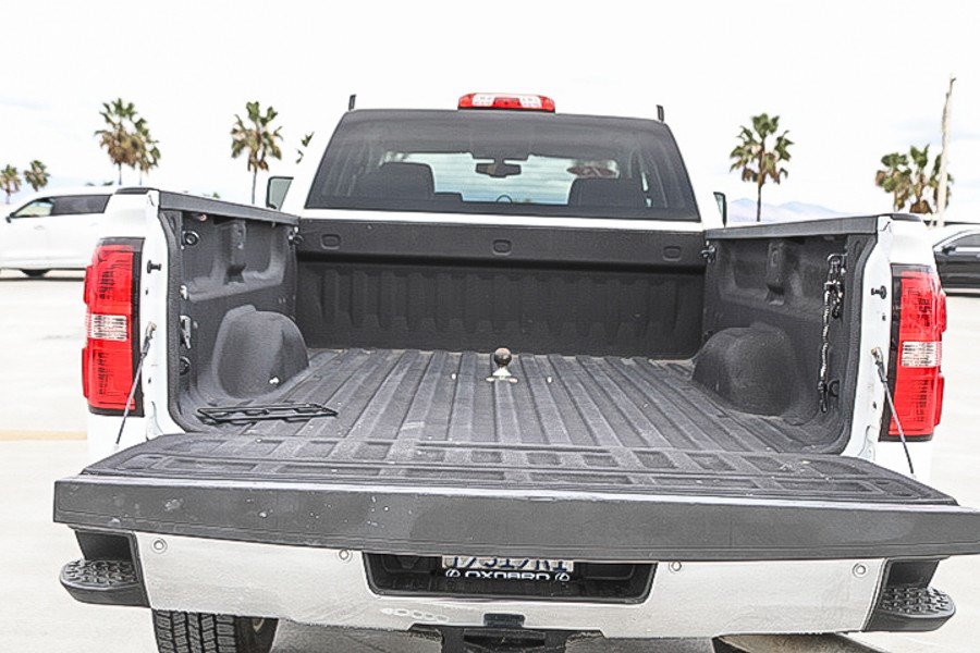 Used 2015 GMC Sierra 2500 SLT w/ SLT Preferred Package AWD/4WD image 23