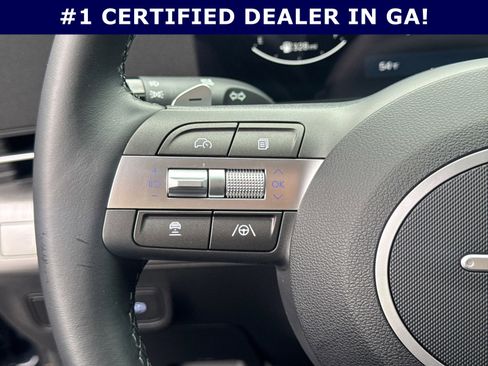 Certified 2025 Hyundai Kona SEL image 19