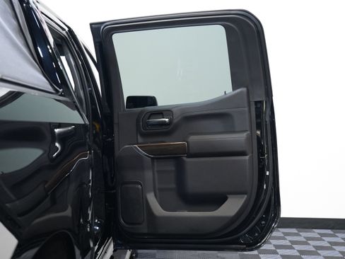 Used 2021 Chevrolet Silverado 1500 LT Trail Boss w/ Convenience Package II image 27