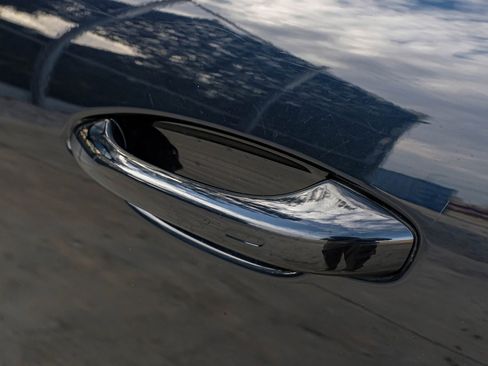 Used 2019 Porsche Cayenne S image 34