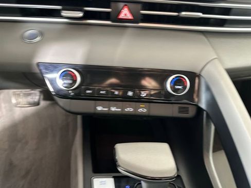 Certified 2023 Hyundai Elantra SEL w/ Cargo Package image 23