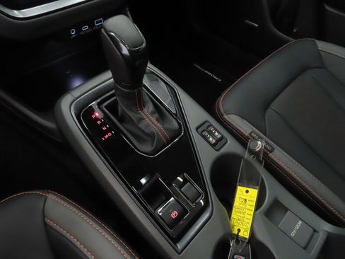 Certified 2025 Subaru Crosstrek 2.5i Limited image 18