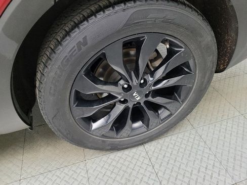 Used 2020 Kia Sorento EX image 31