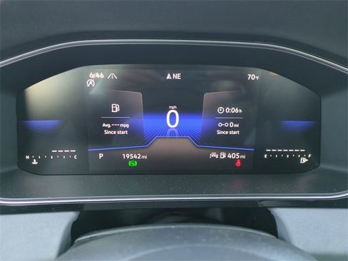 Used 2025 Volkswagen Jetta SE image 32