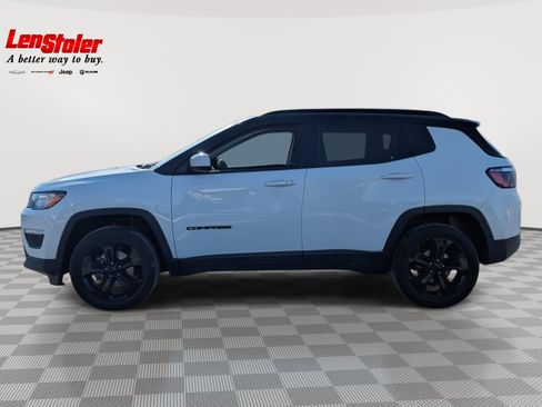 Used 2021 Jeep Compass Latitude w/ Sun and Sound Group image 2