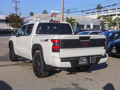 New 2026 Nissan Frontier PRO-4X w/ Tow Package AWD/4WD image 6