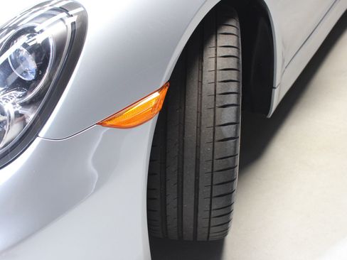 Used 2015 Porsche Cayman RWD image 26