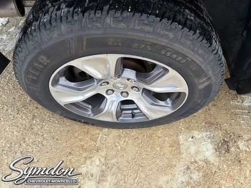 Used 2019 RAM 1500 Laramie w/ Sport Appearance Package AWD/4WD image 26