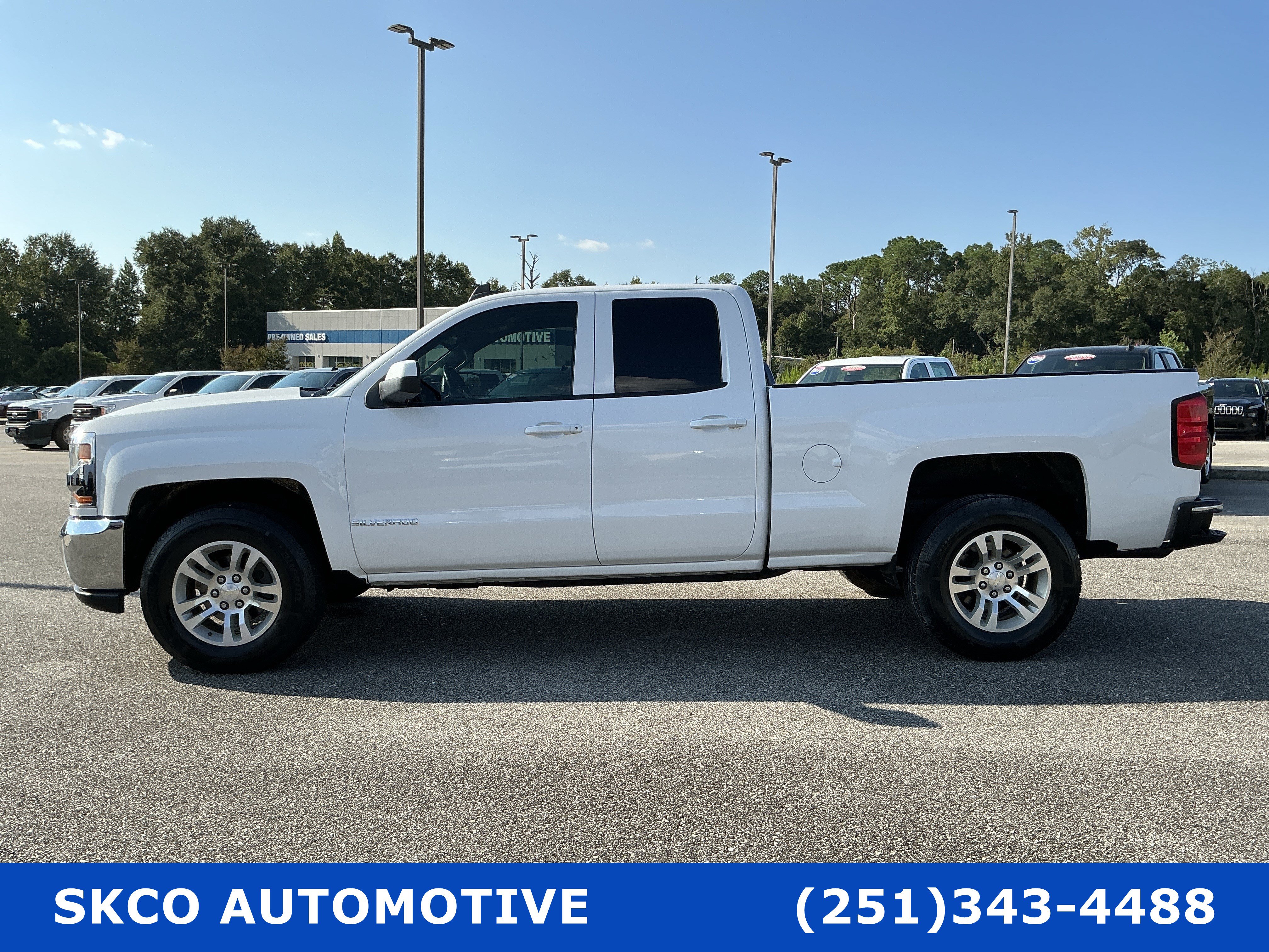 Used 2019 Chevrolet Silverado 1500 LT w/ Texas Edition RWD image 2
