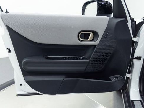 Used 2025 MINI Cooper S FWD image 11