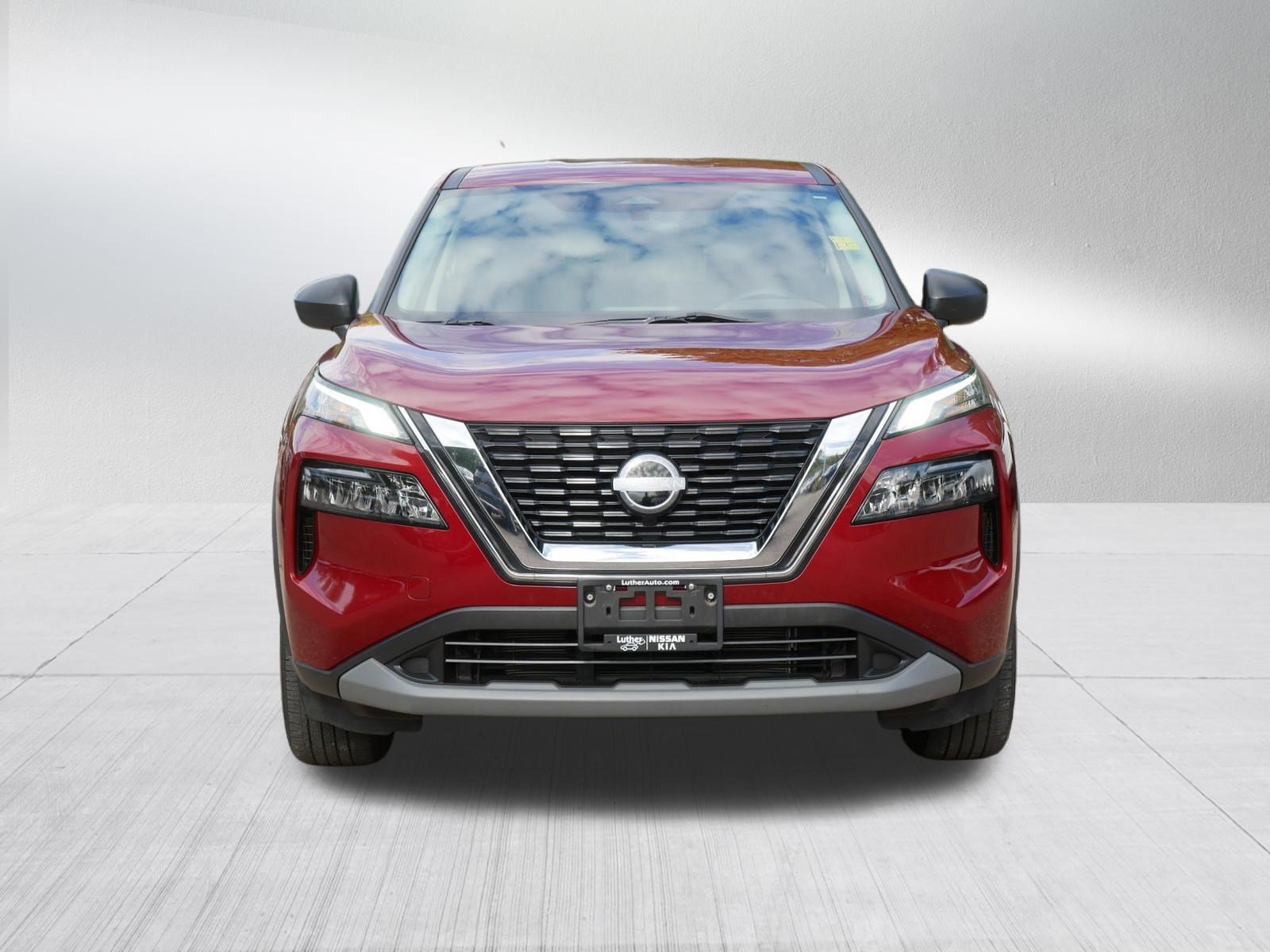 Certified 2023 Nissan Rogue S AWD/4WD image 2