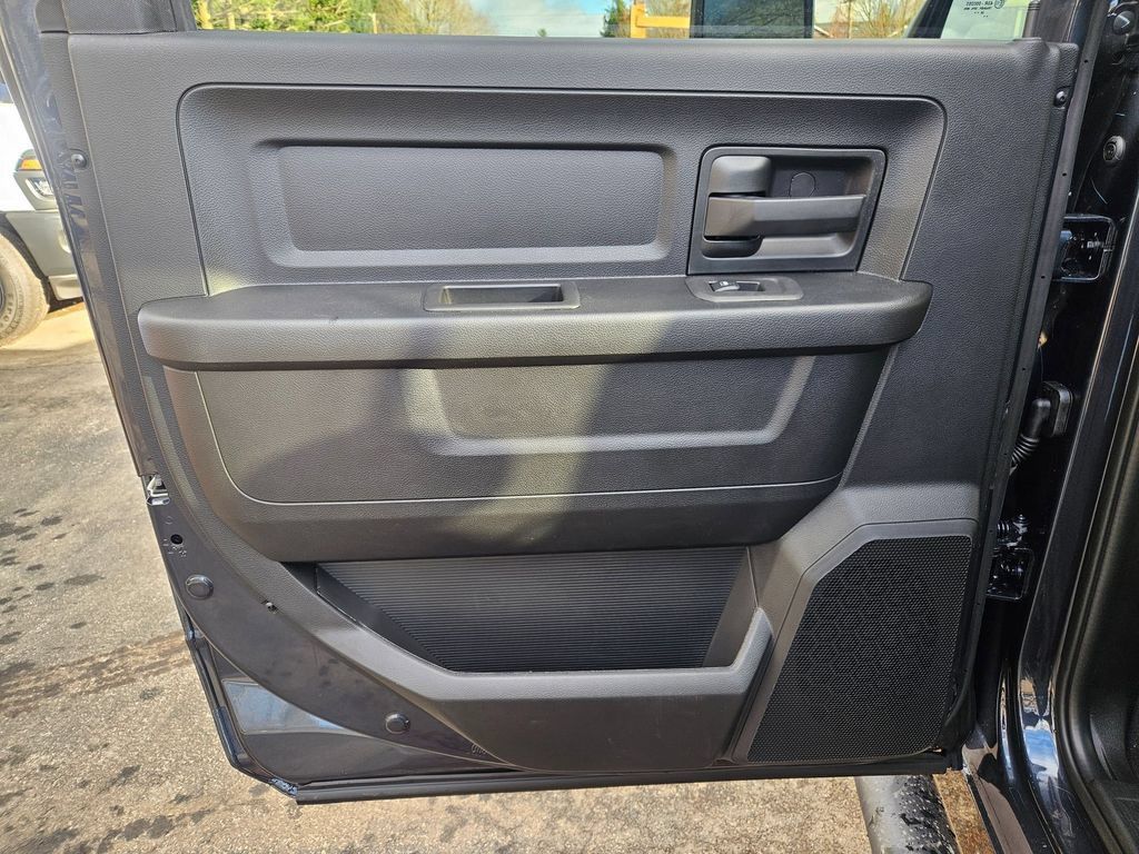 New 2026 RAM 3500 Tradesman AWD/4WD image 14