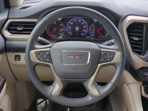Used 2022 GMC Acadia Denali w/ Denali Technology Package FWD image 23