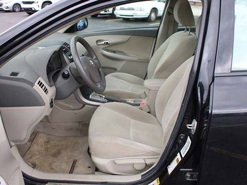 Used 2010 Toyota Corolla LE FWD image 12
