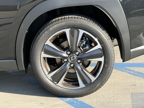 New 2026 Lexus UX 300h FWD image 15