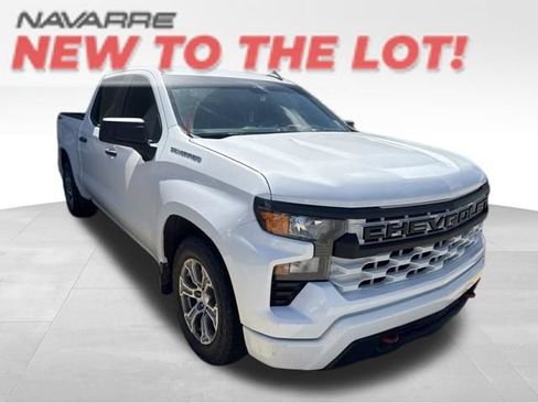 Used 2022 Chevrolet Silverado 1500 W/T w/ Trailering Package AWD/4WD image 1