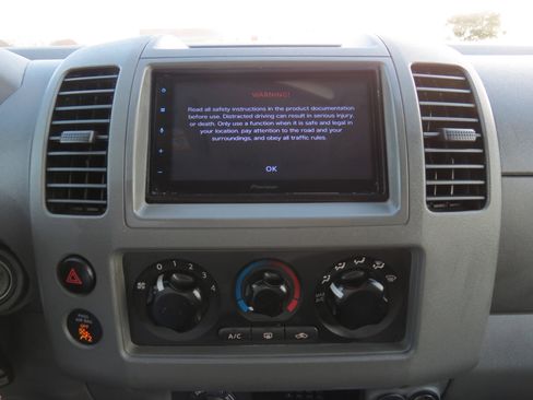 Used 2006 Nissan Frontier SE w/ (P01) Power Pkg image 15