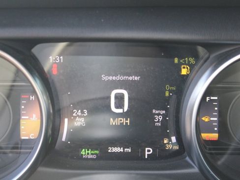 Used 2023 Jeep Wrangler Unlimited Rubicon 4xe image 25