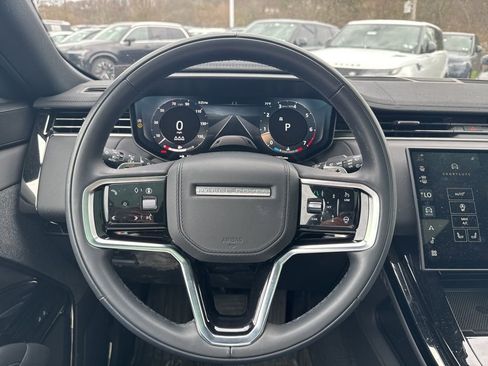 Used 2025 Land Rover Range Rover Sport SE AWD/4WD image 12