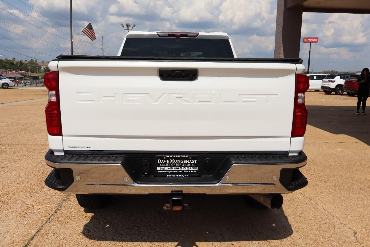 Used 2023 Chevrolet Silverado 3500 W/T w/ WT Convenience Package AWD/4WD image 4