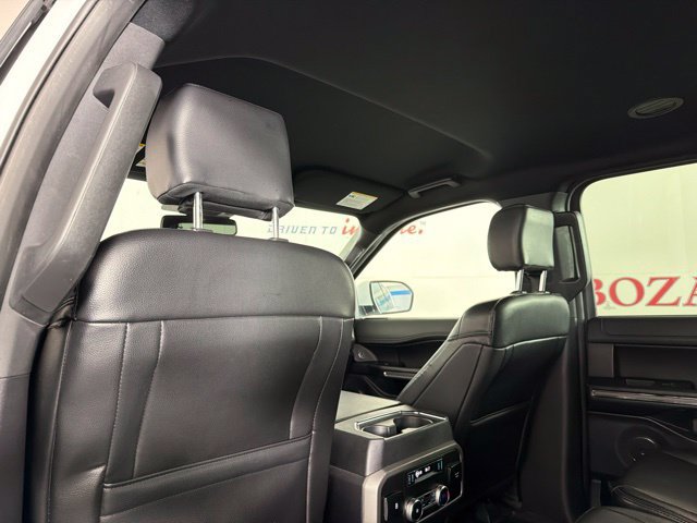 Used 2020 Ford Expedition XLT w/ Equipment Group 202A RWD image 30