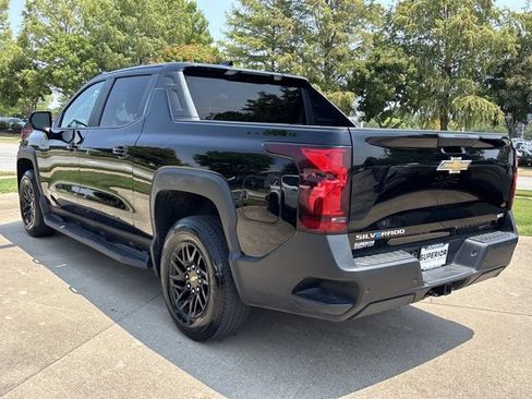 Used 2024 Chevrolet Silverado EV W/T AWD/4WD image 9