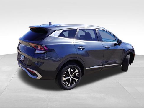 Certified 2024 Kia Sportage EX image 3