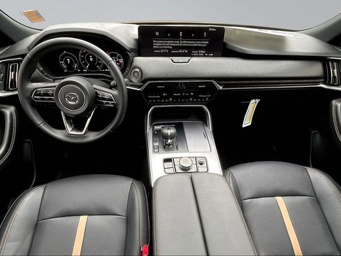New 2025 MAZDA CX-70 Plug-In Hybrid w/ Premium Plus AWD/4WD image 6