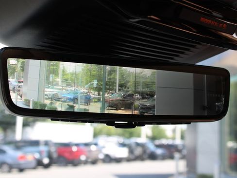 Used 2024 Land Rover Range Rover Autobiography AWD/4WD image 24