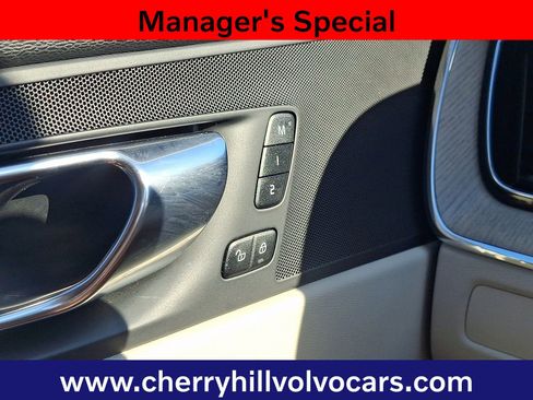 Certified 2023 Volvo XC60 B5 Plus w/ Climate Package image 20