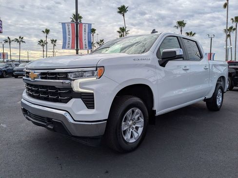 Used 2025 Chevrolet Silverado 1500 LT image 8