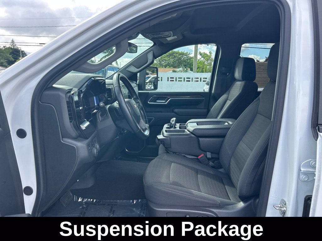 Used 2025 Chevrolet Silverado 2500 LT w/ Convenience Package AWD/4WD image 11