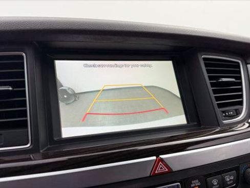 Used 2018 Genesis G80 3.8 RWD image 33
