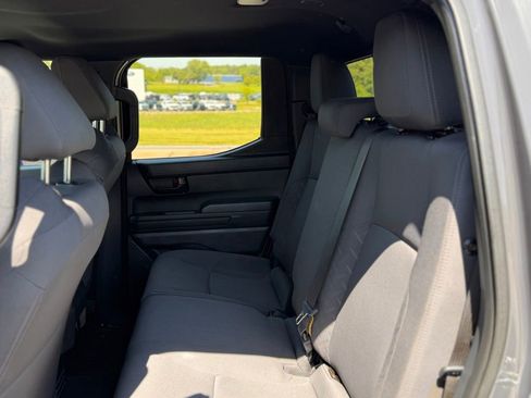 Certified 2024 Toyota Tacoma SR5 AWD/4WD image 6