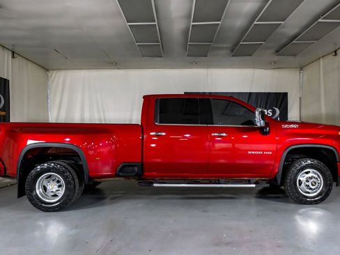 Used 2022 Chevrolet Silverado 3500 High Country AWD/4WD image 5