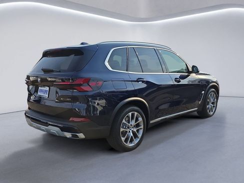 New 2026 BMW X5 xDrive40i w/ Premium Package AWD/4WD image 4