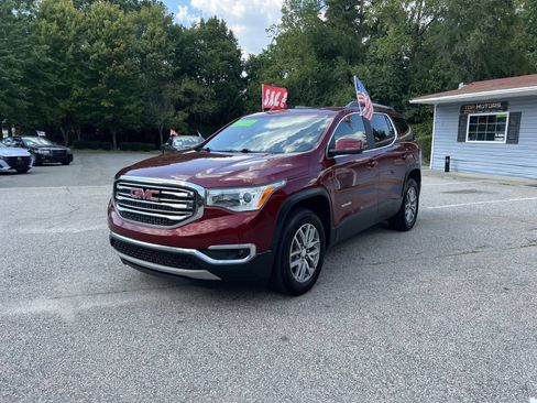 Used 2018 GMC Acadia SLE w/ Driver Alert Package I FWD image 1