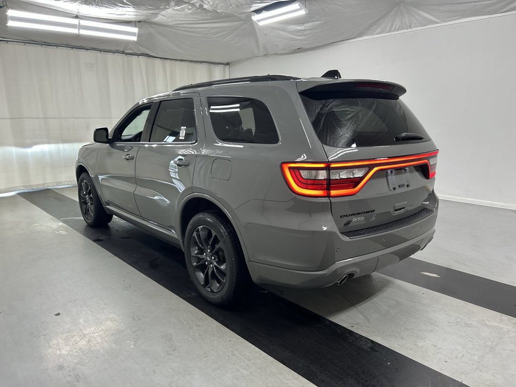 Used 2023 Dodge Durango GT w/ Blacktop Package AWD/4WD image 7