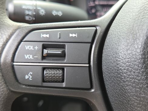 Certified 2023 Honda Accord EX image 25