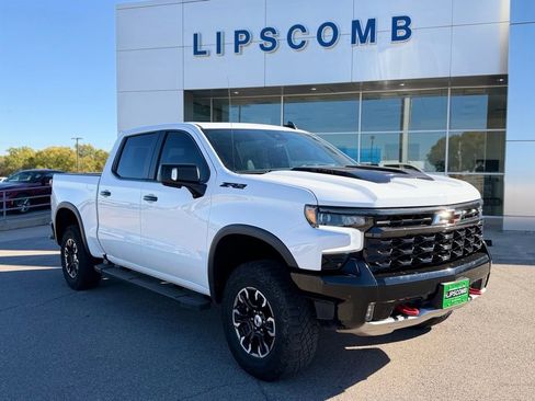 Used 2024 Chevrolet Silverado 1500 ZR2 w/ Technology Package AWD/4WD image 1