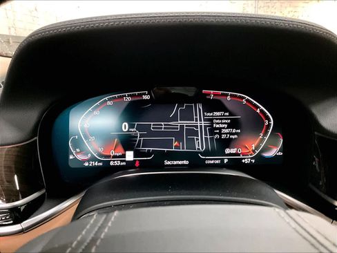 Used 2022 BMW 740i w/ Premium Package image 22