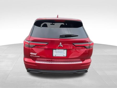New 2026 Mitsubishi Outlander ES FWD image 7