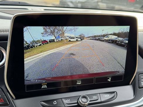 Used 2024 Chevrolet Blazer Premier w/ Enhanced Convenience Package image 5