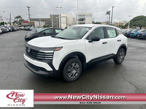 New 2026 Nissan Kicks S image 1