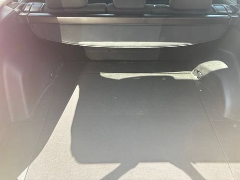 Used 2022 Toyota RAV4 XLE w/ Convenience Package AWD/4WD image 10