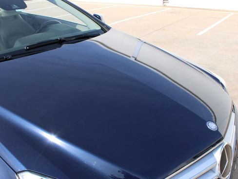 Used 2012 Mercedes-Benz E 550 Cabriolet image 28