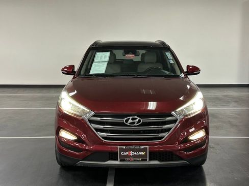 Used 2016 Hyundai Tucson Limited w/ Option Group 03 FWD image 10